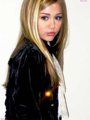 10024_hannah20montana2010.jpg